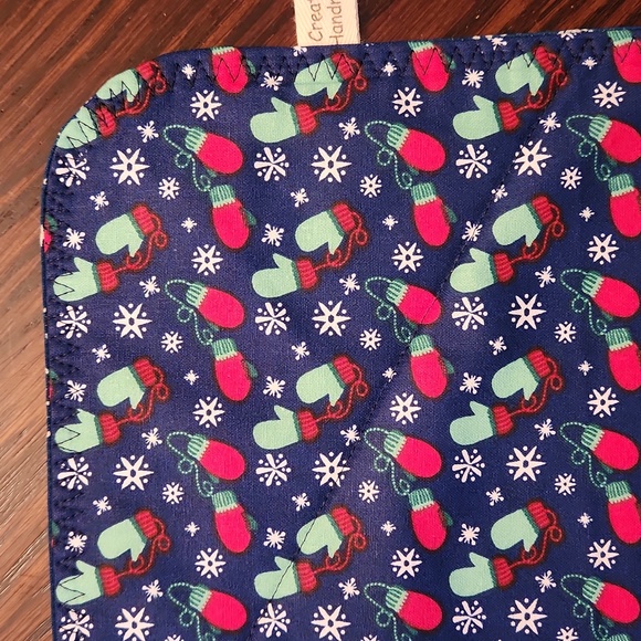 Handmade reversible Christmas themed placemats - Picture 6 of 6